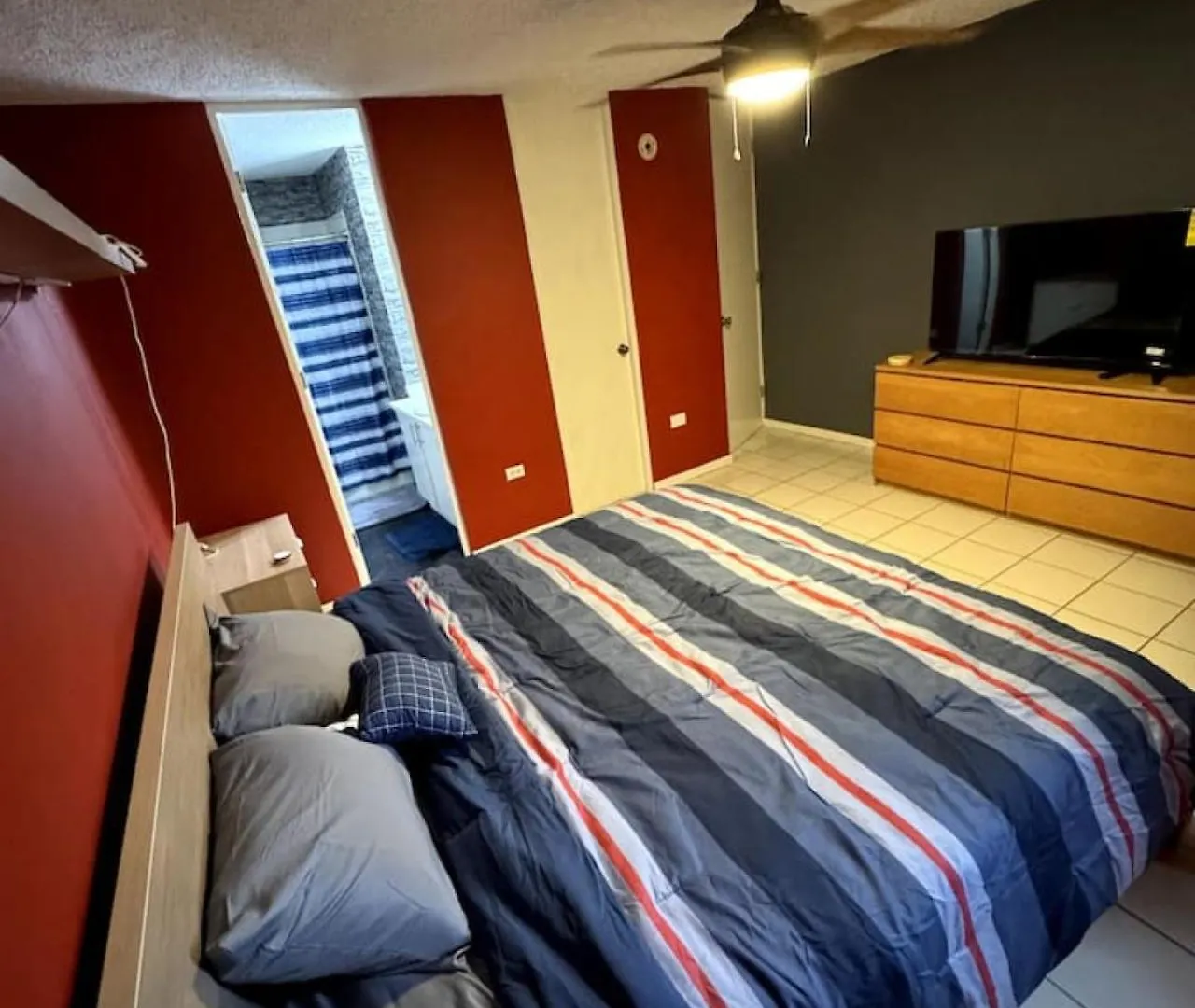 Cozy Pvt Room In The Heart Of Pr In Shared Home San Juan 0*,  Puerto Rico