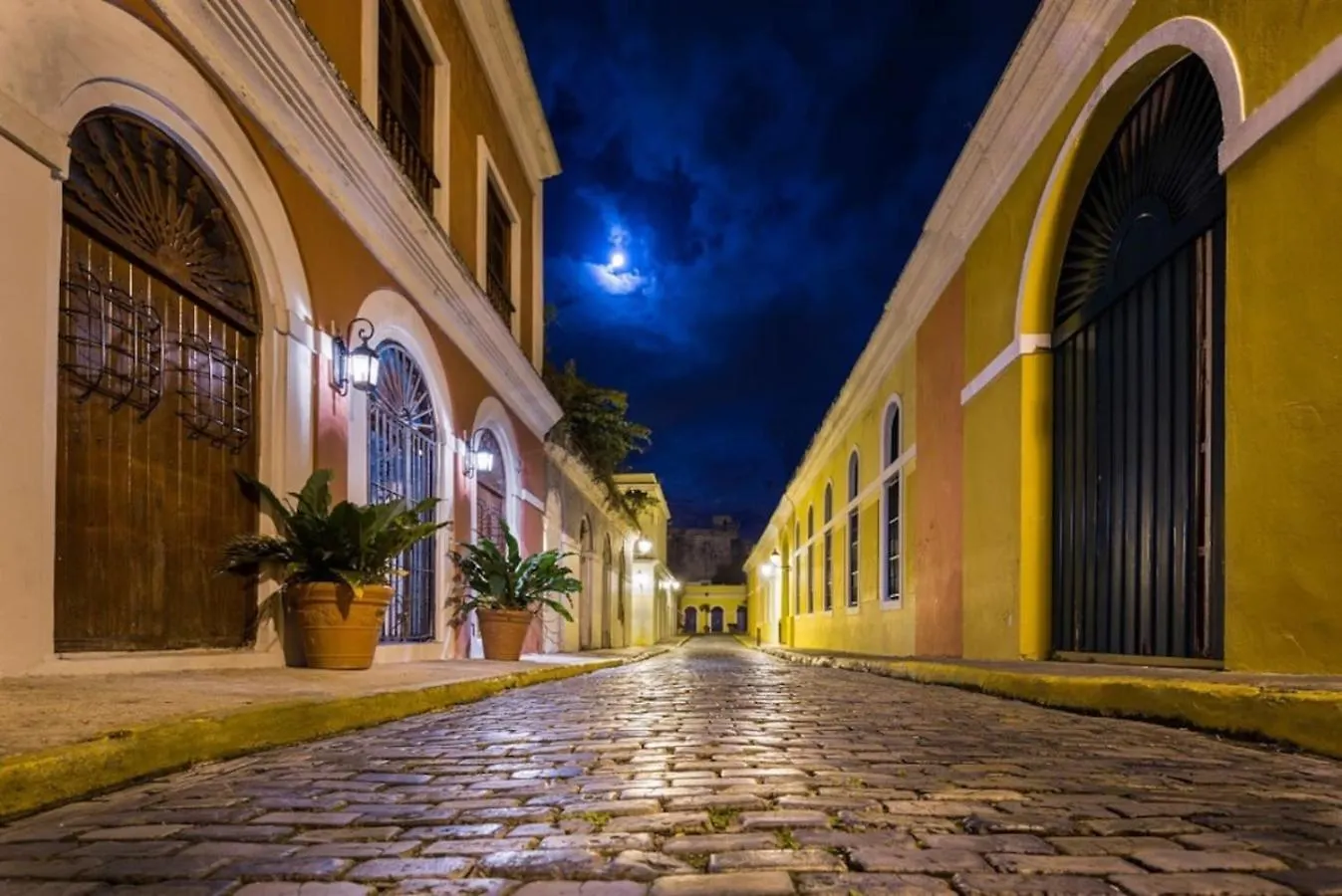 Cozy Pvt Room In The Heart Of Pr In Shared Home San Juan Apartment
